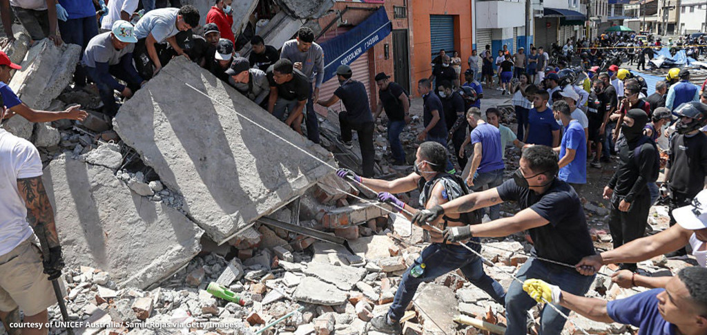 TERREMOTO COLOMBIA SALVA I BAMBINI