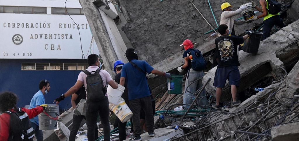 TERREMOTO COLOMBIA SALVA I BAMBINI